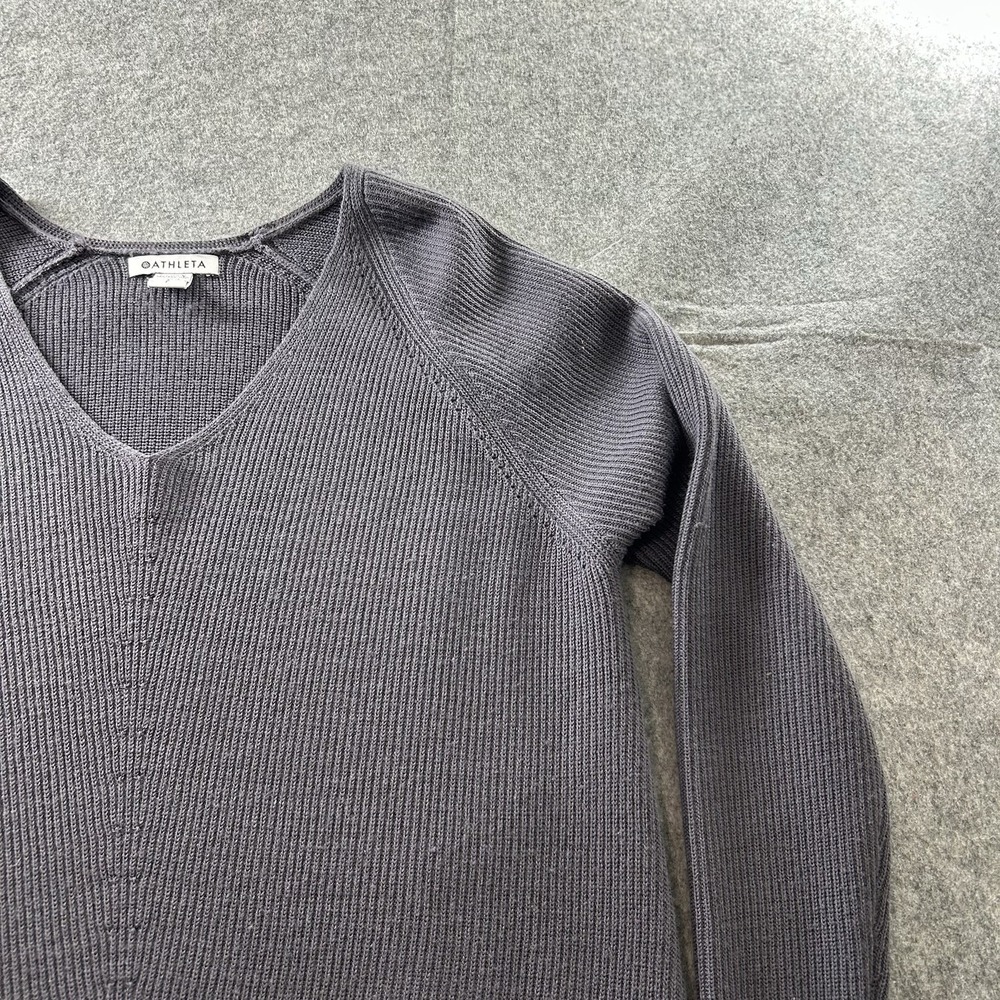 ATHLETA Sweater Small Hanover Merino Wool Blend V-Neck Knit Purple Winter - Picture 4 of 8